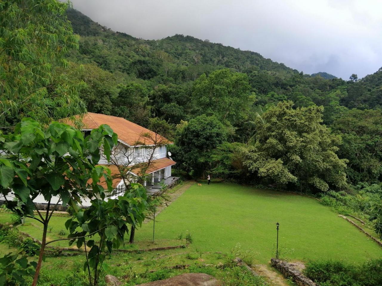 Hotel Elaine Monaragala Buitenkant foto